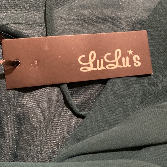 Dress - Picture 10 of 10